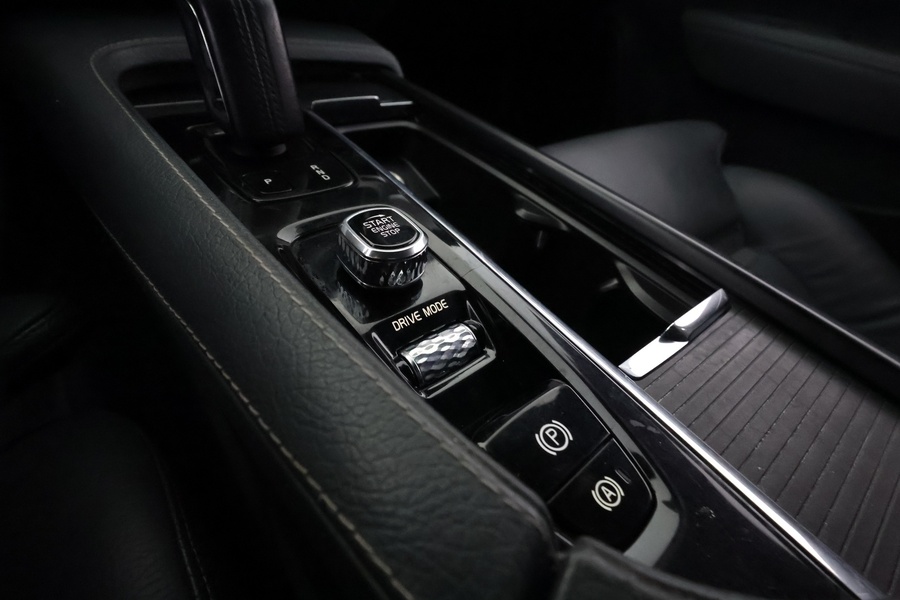 Volvo V90 Cross Country vaihtoauto