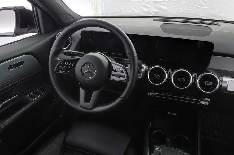 Mercedes-Benz GLB vaihtoauto