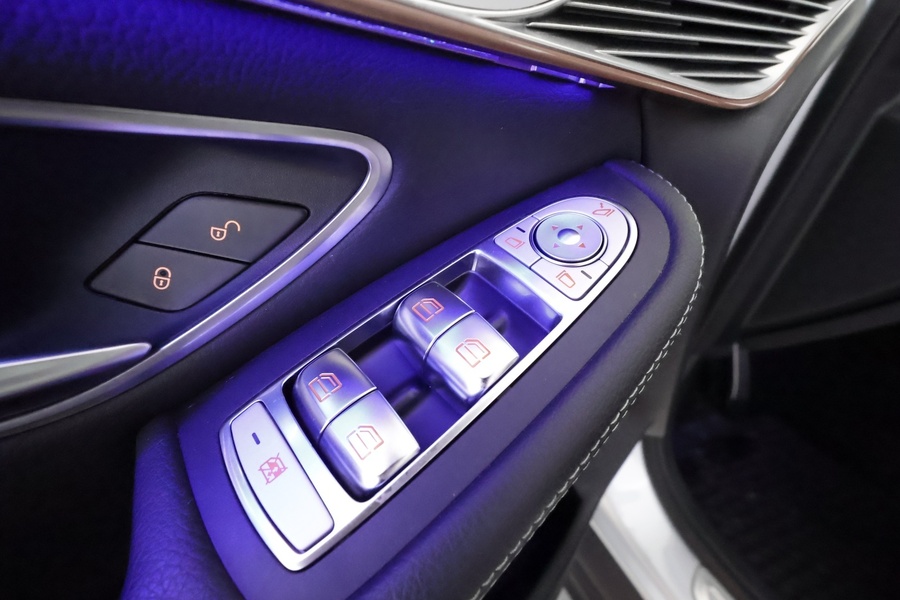 Mercedes-Benz EQC vaihtoauto