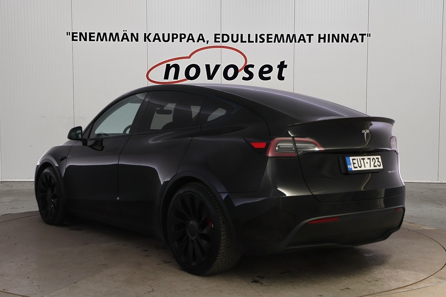 Tesla Model Y vaihtoauto