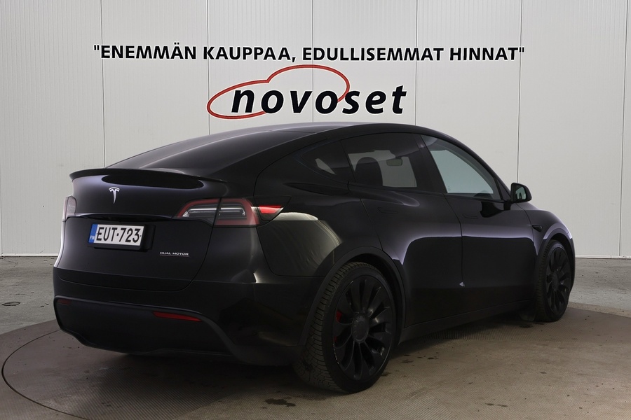 Tesla Model Y vaihtoauto