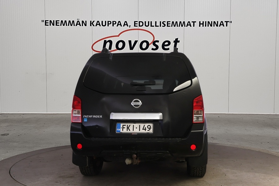 Nissan Pathfinder vaihtoauto