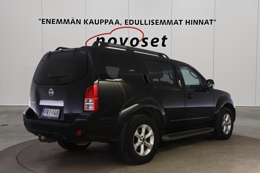 Nissan Pathfinder vaihtoauto
