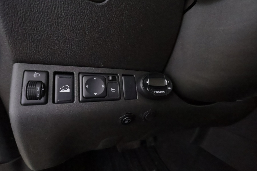 Nissan Pathfinder vaihtoauto