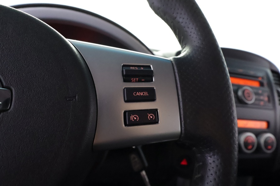 Nissan Pathfinder vaihtoauto