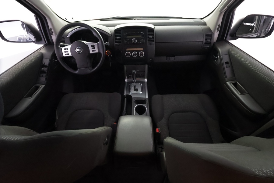 Nissan Pathfinder vaihtoauto