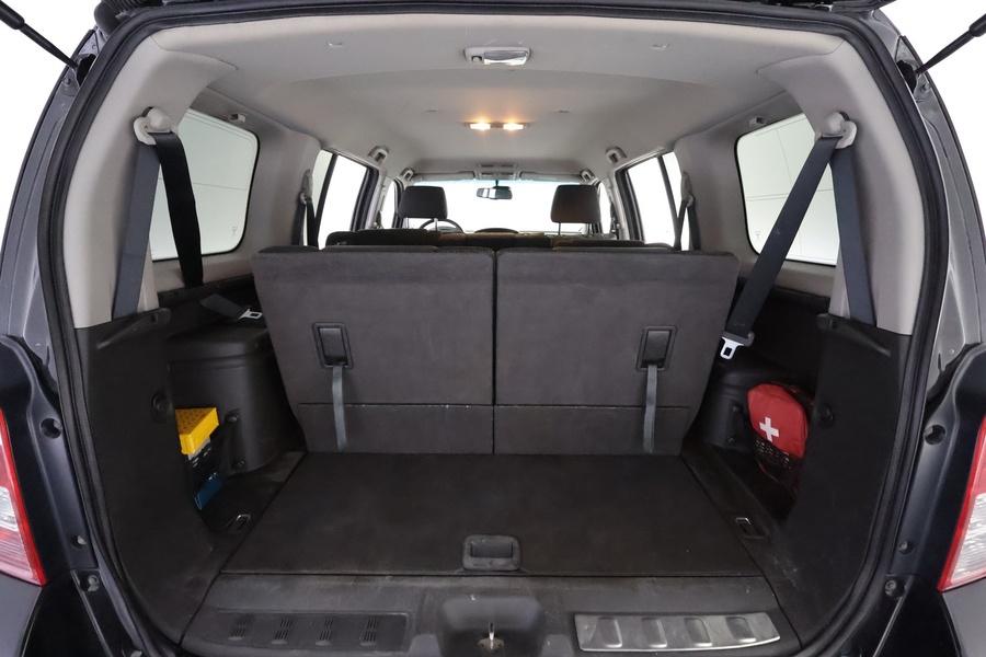 Nissan Pathfinder vaihtoauto