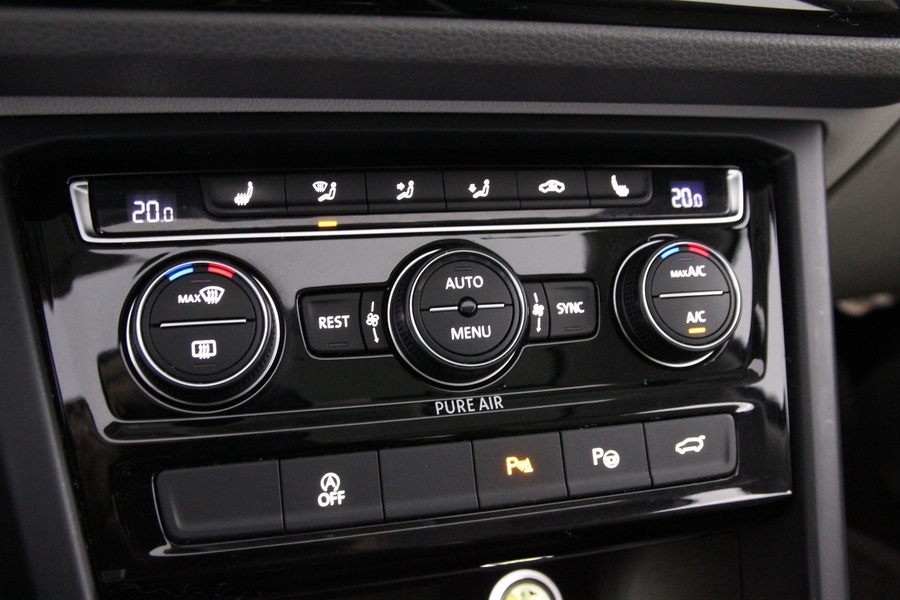 Volkswagen Touran vaihtoauto