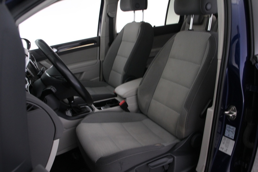 Volkswagen Touran vaihtoauto