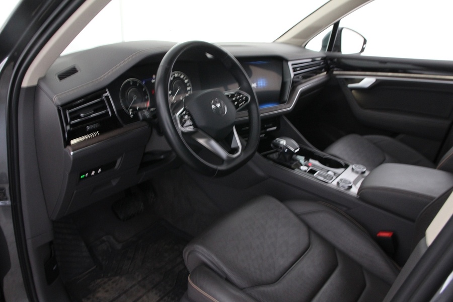 Volkswagen Touareg vaihtoauto