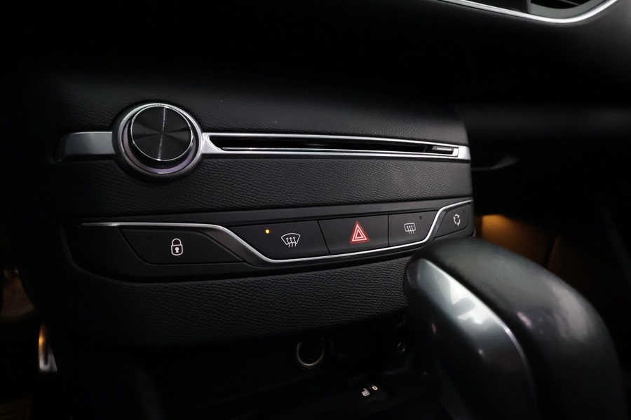 Peugeot 308 vaihtoauto