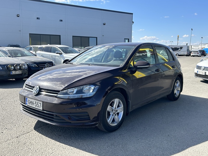 Volkswagen Golf vaihtoauto