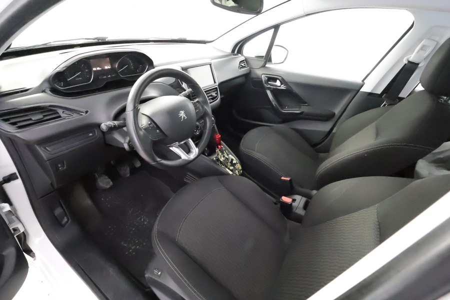 Peugeot 208 vaihtoauto