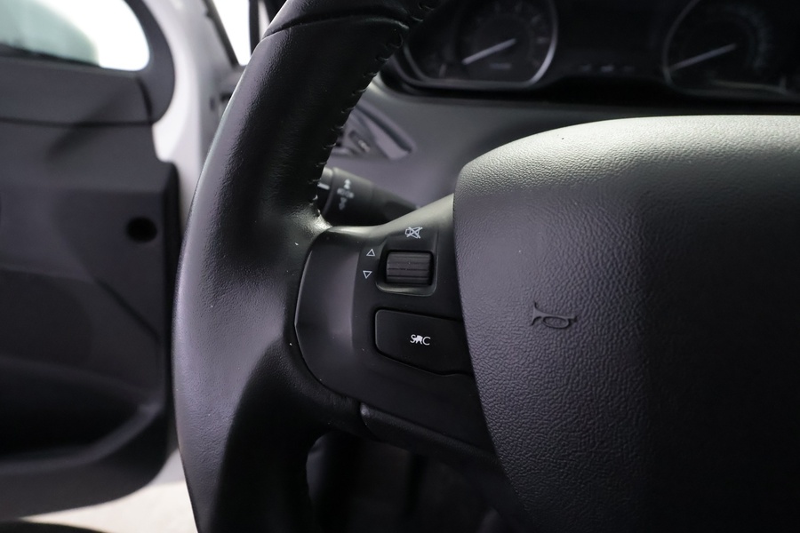 Peugeot 208 vaihtoauto