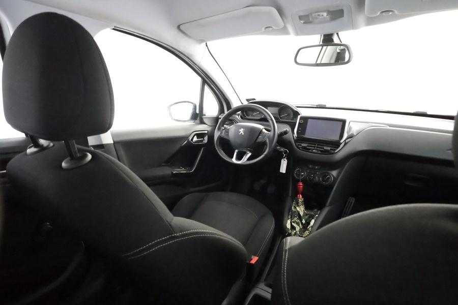 Peugeot 208 vaihtoauto