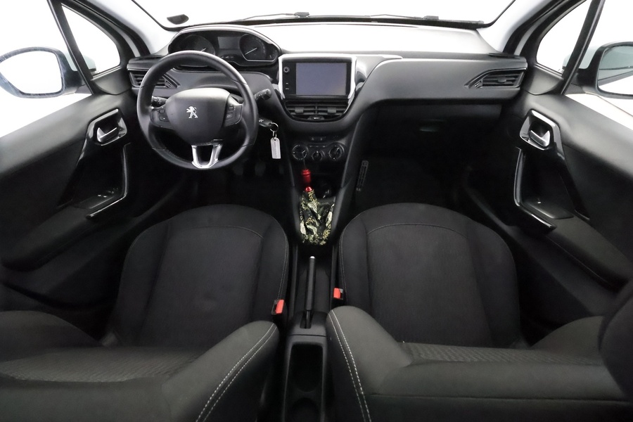 Peugeot 208 vaihtoauto