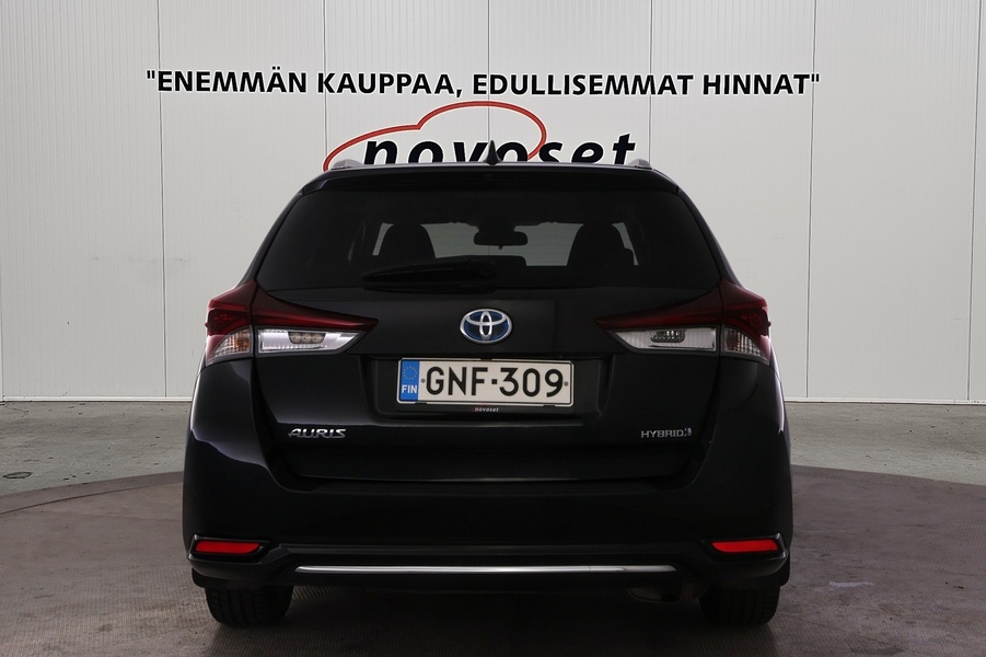 Toyota Auris vaihtoauto