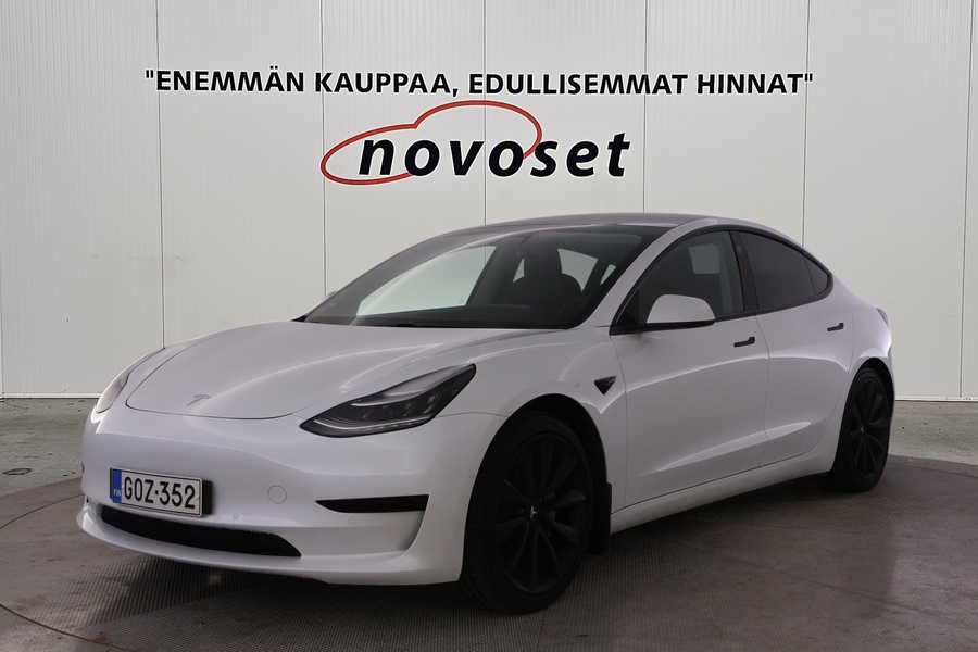 Tesla Model 3 vaihtoauto