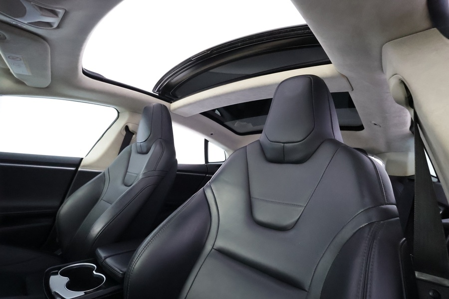 Tesla Model S vaihtoauto