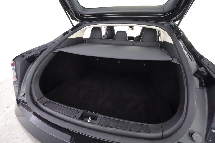 Tesla Model S vaihtoauto