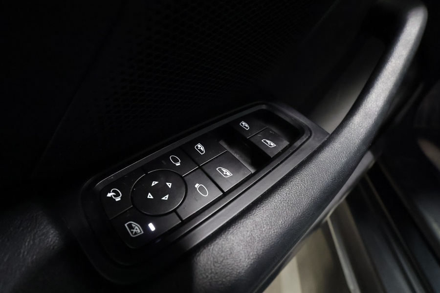 Porsche Taycan vaihtoauto