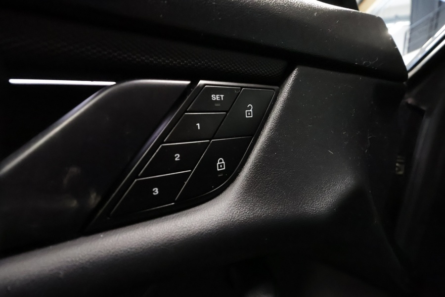 Porsche Taycan vaihtoauto