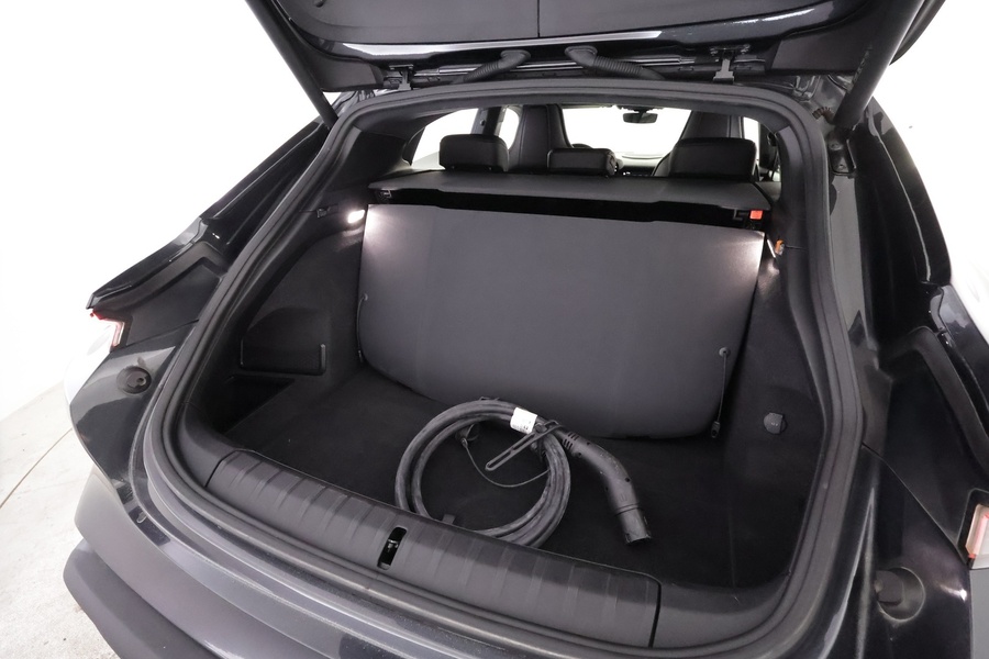 Porsche Taycan vaihtoauto