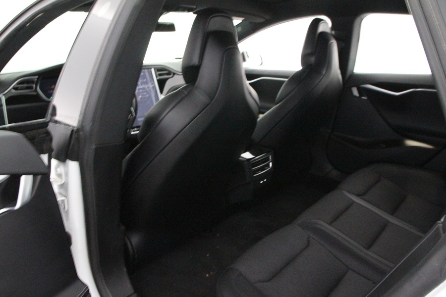 Tesla Model S vaihtoauto
