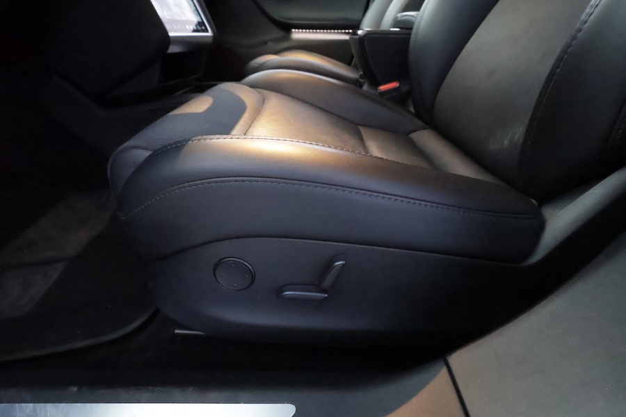 Tesla Model S vaihtoauto