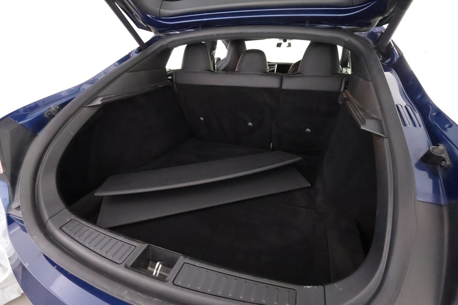 Tesla Model S vaihtoauto