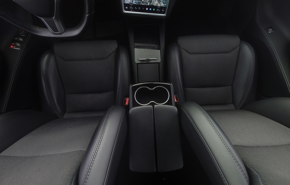 Tesla Model S vaihtoauto