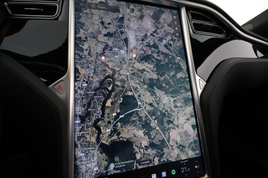 Tesla Model S vaihtoauto