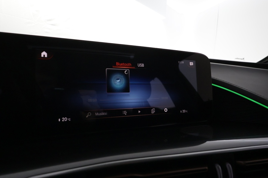 Mercedes-Benz EQC vaihtoauto