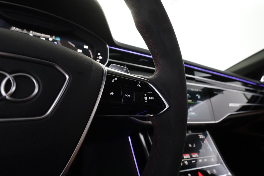 Audi A8 vaihtoauto