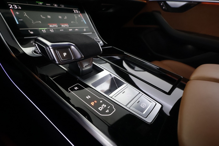 Audi A8 vaihtoauto