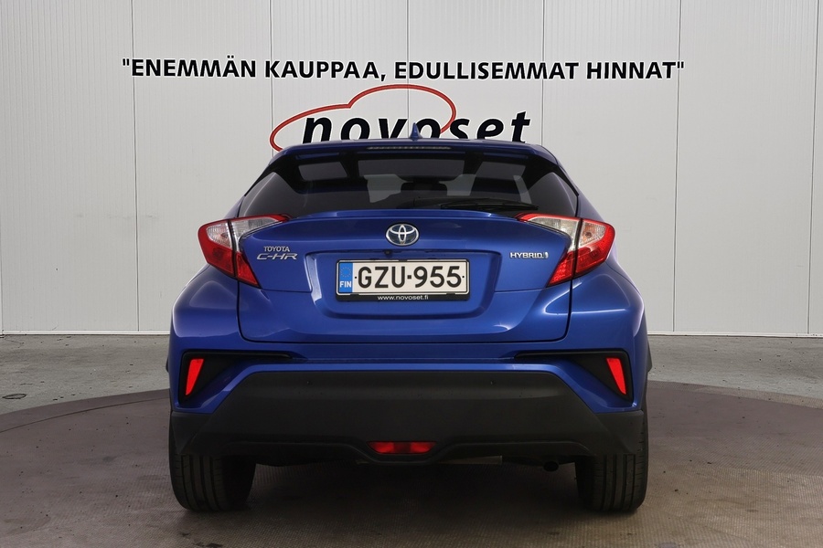 Toyota C-HR vaihtoauto