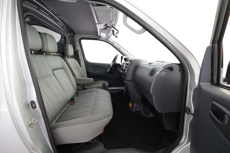 Toyota Hiace vaihtoauto