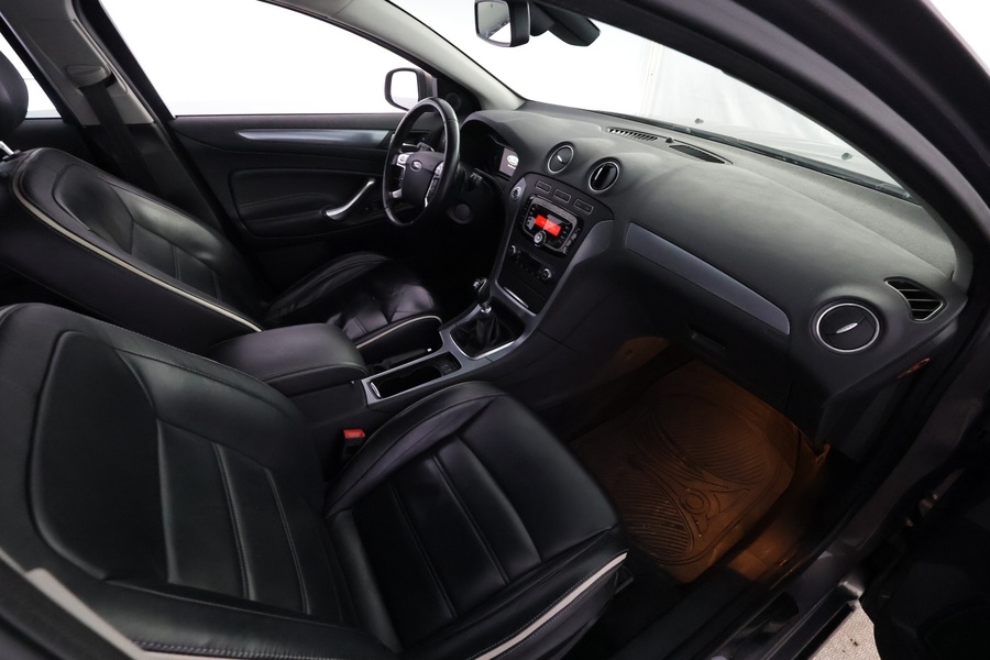 Ford Mondeo vaihtoauto