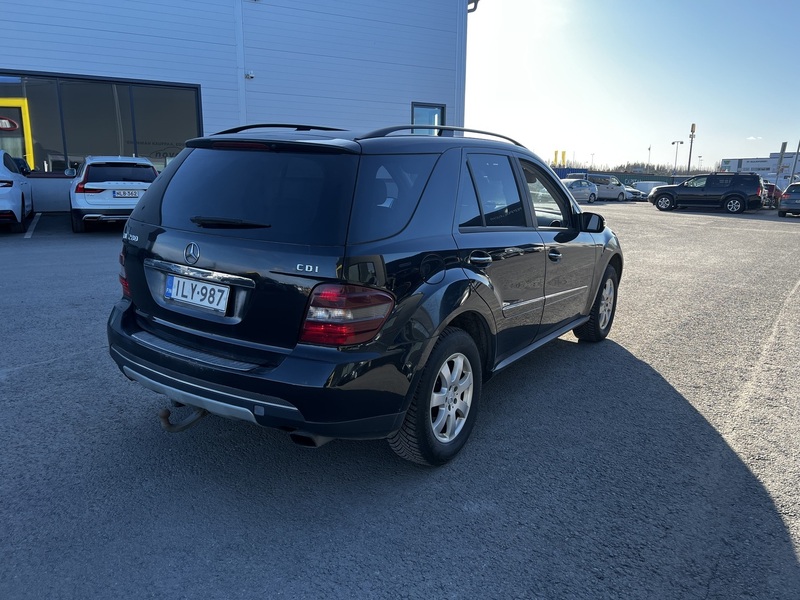 Mercedes-Benz ML vaihtoauto