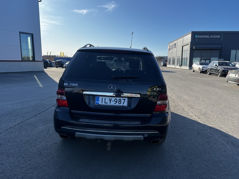 Mercedes-Benz ML vaihtoauto