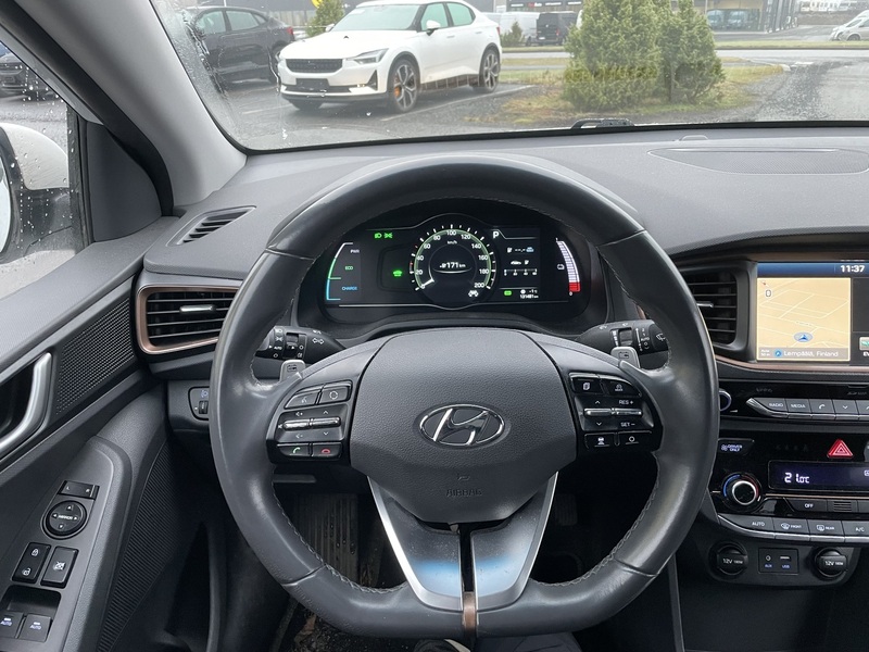 Hyundai IONIQ electric vaihtoauto