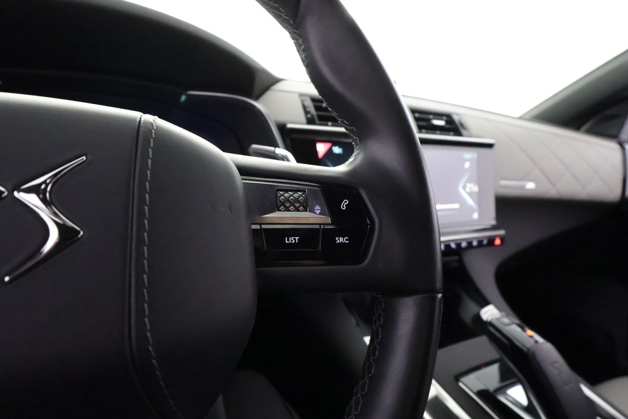 DS 7 vaihtoauto