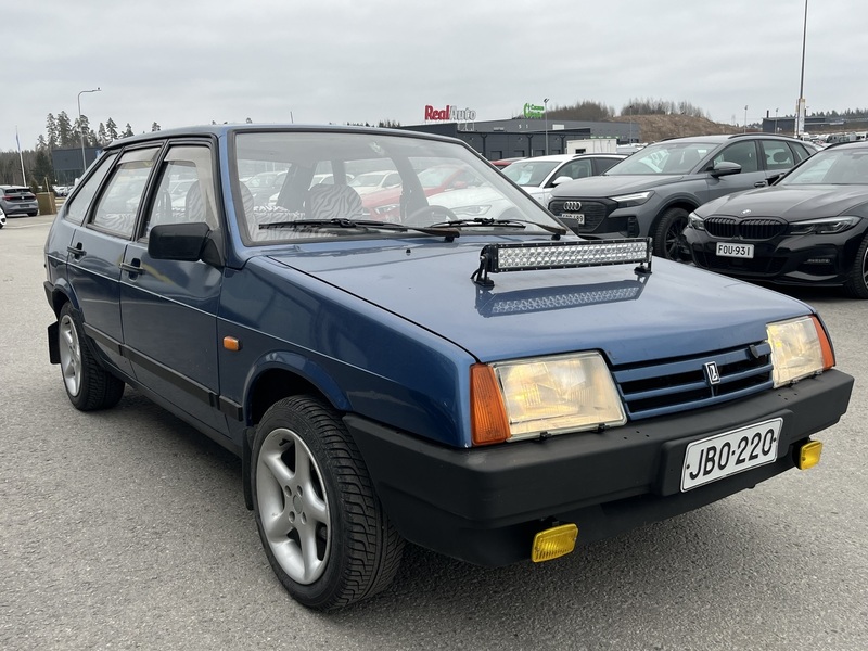 Lada Samara vaihtoauto