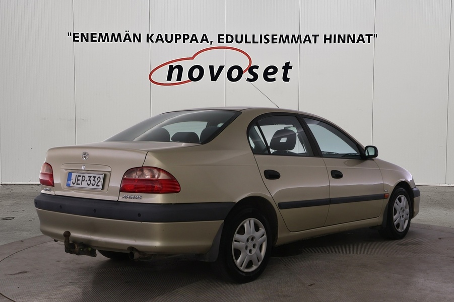 Toyota Avensis vaihtoauto