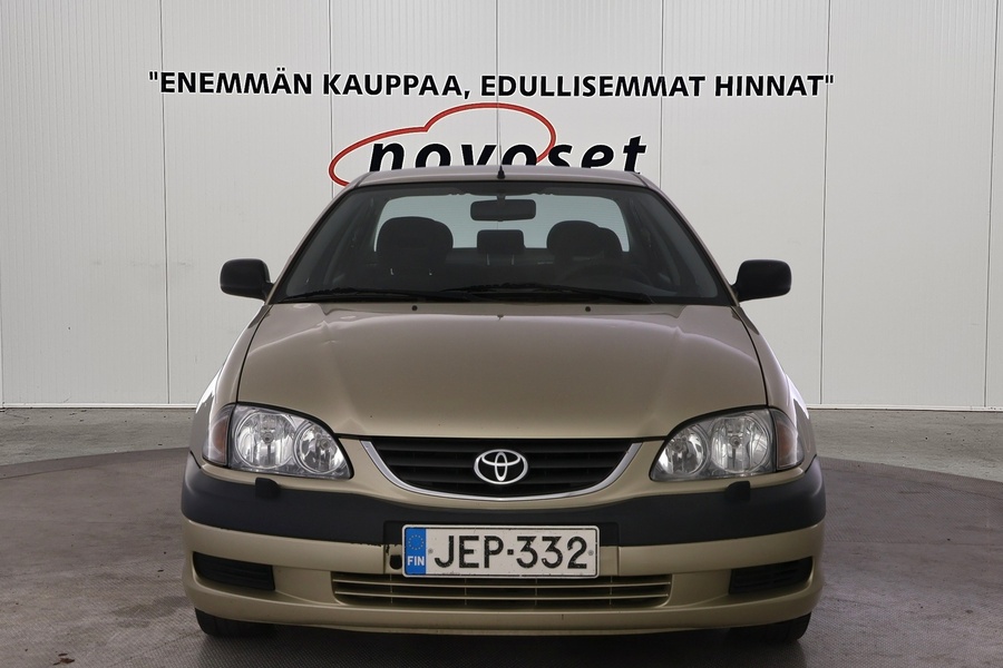 Toyota Avensis vaihtoauto