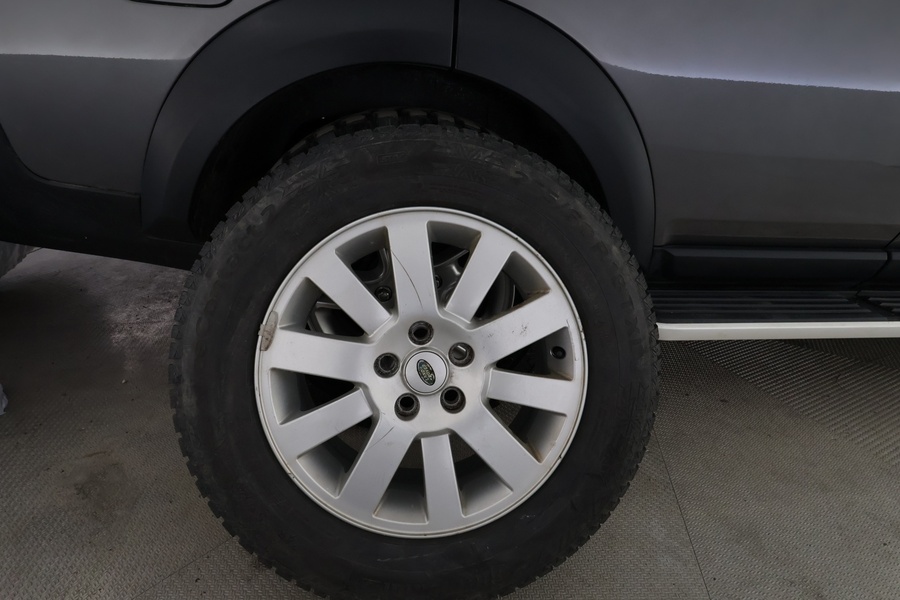 Land Rover Discovery vaihtoauto