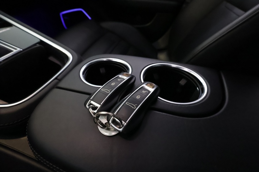 Porsche Panamera vaihtoauto