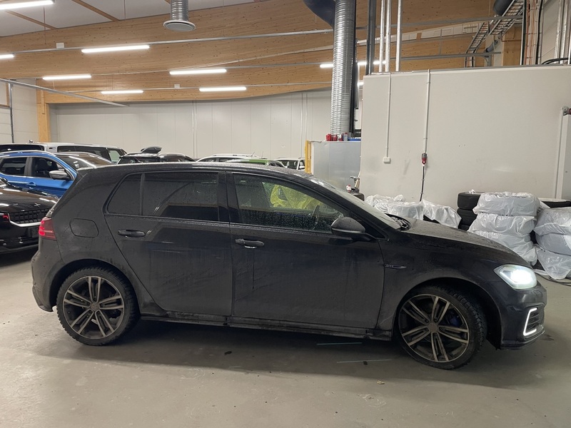 Volkswagen Golf vaihtoauto