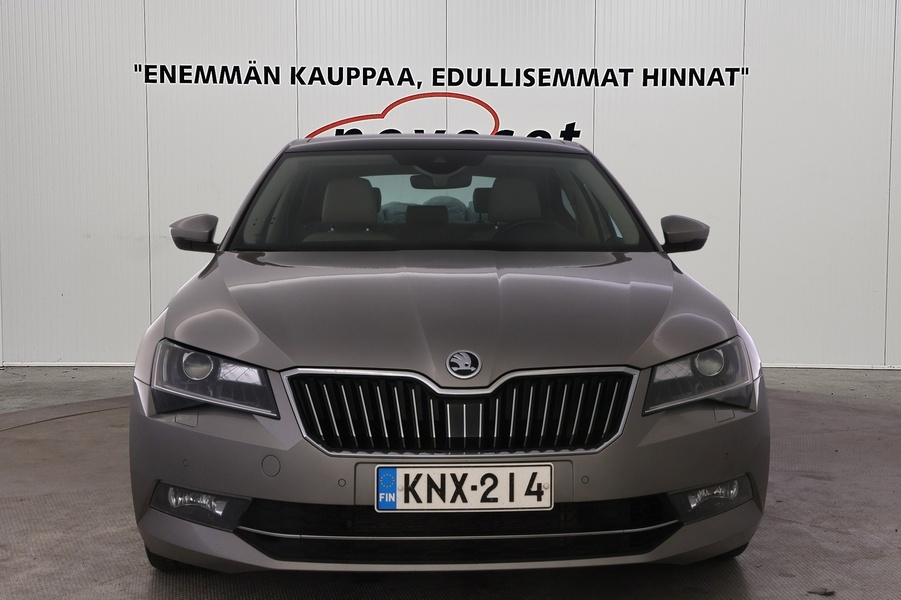 Skoda Superb vaihtoauto