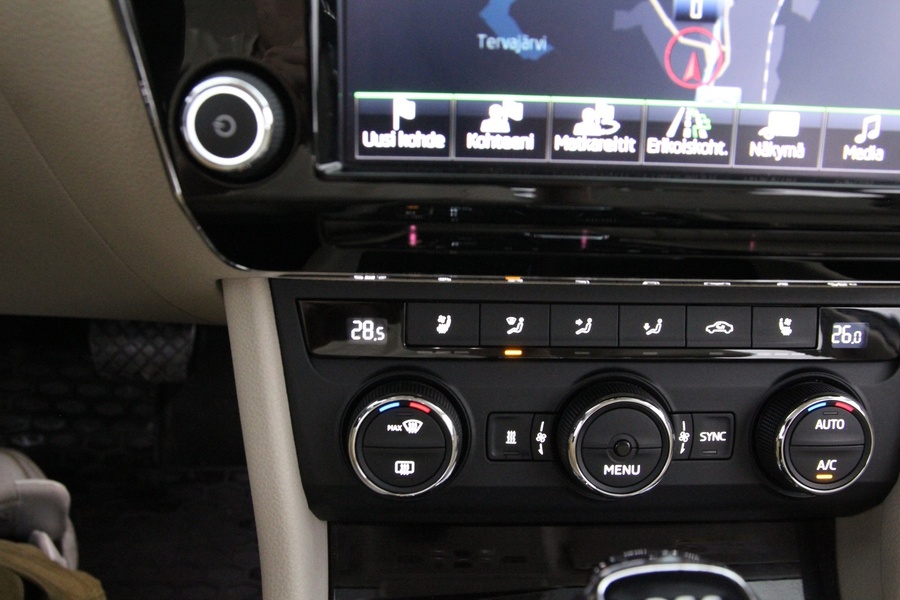 Skoda Superb vaihtoauto